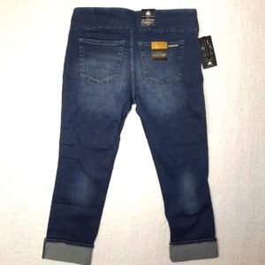 Rock & Republic Pull-On Fever Jeans Size 18M cuff/uncuff 'Head Nurse' (0069)